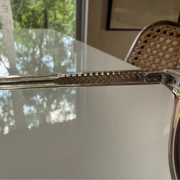 Krewe St. Louis sunglasses in clear and silver - Picture 4 of 6